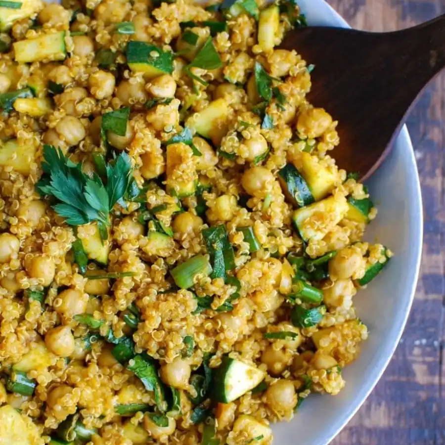 Make This Fresh Zucchini Quinoa Chickpea Salad: A Light, Protein-Packed Delight