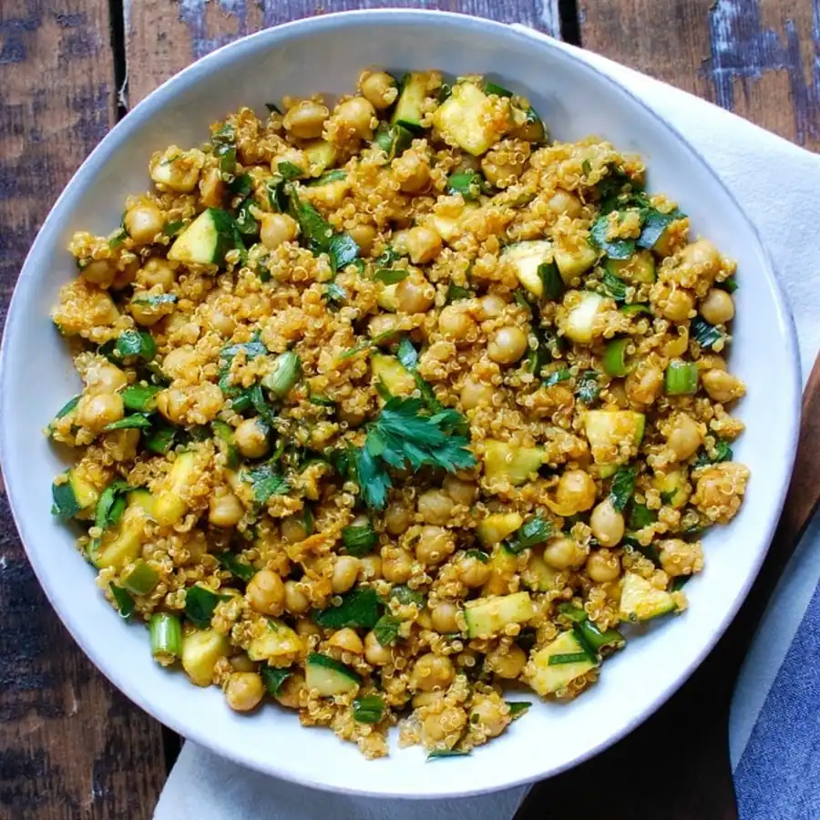 Make This Fresh Zucchini Quinoa Chickpea Salad: A Light, Protein-Packed Delight
